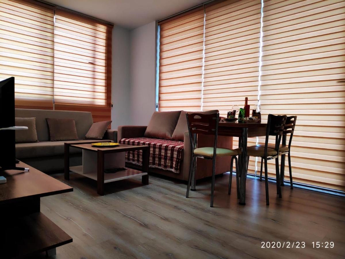 Uptown Holiday App & Pool Daily Rental Contactless Check In & Check Out Famagusta  Exterior photo